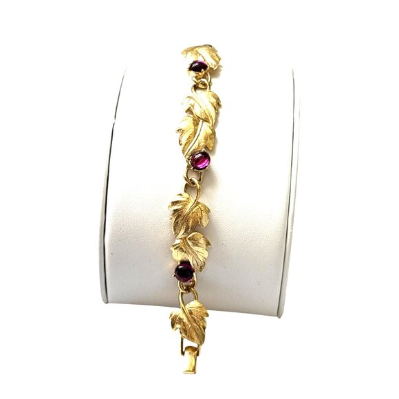 Trifari Gold Tone Leaf Link Bracelet with Purple Rhinestones Vintage Jewelry - Picture 8 of 9